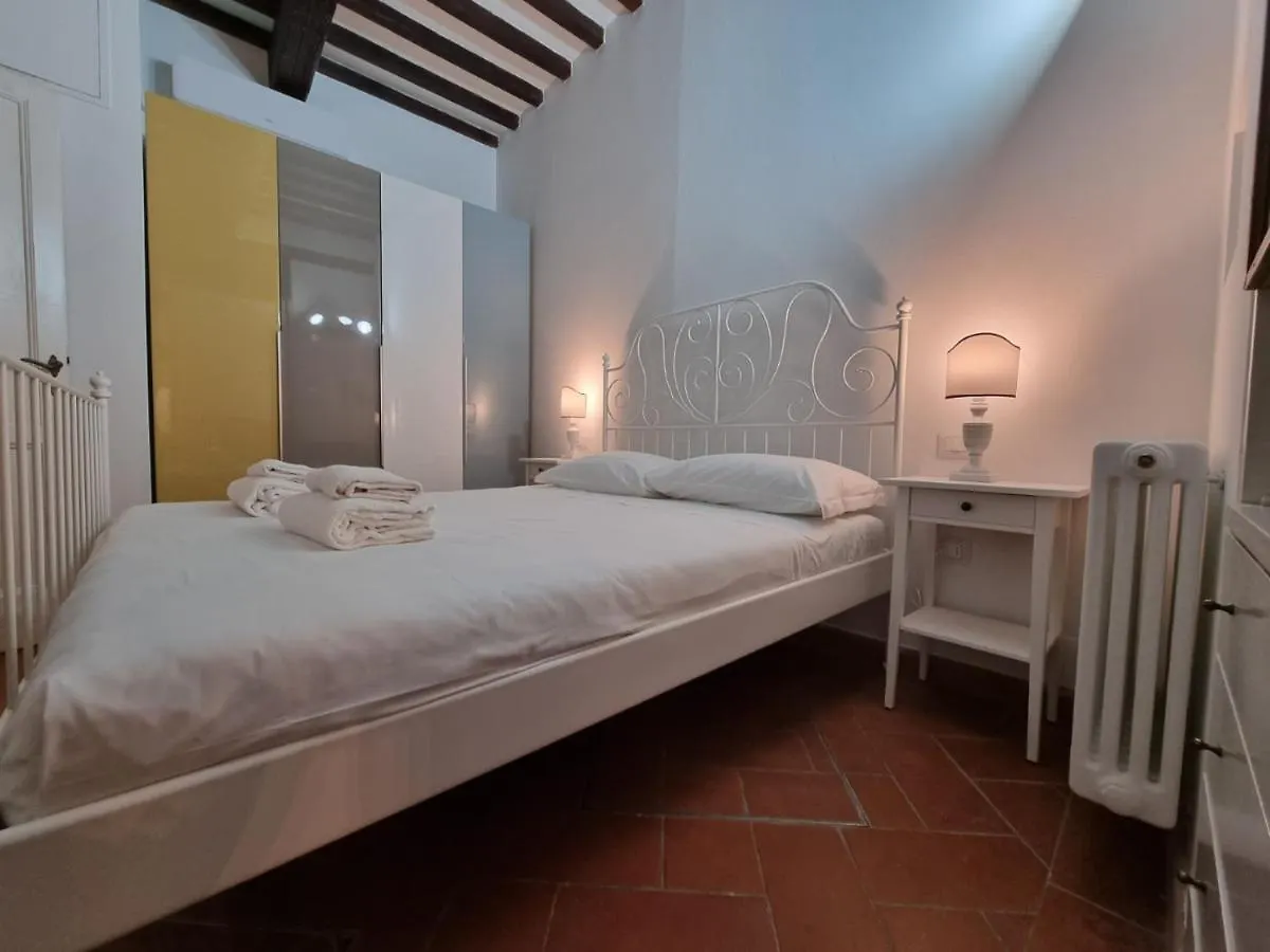 Borgo Allegri Apartment Florence