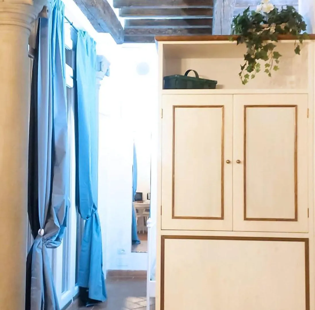 Borgo Allegri Apartment Florence